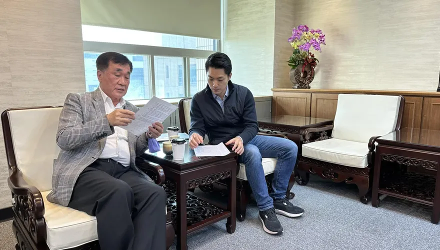 台北隊起飛！蔣萬安宣告川伯半個月2政績　照片「表情」說明一切