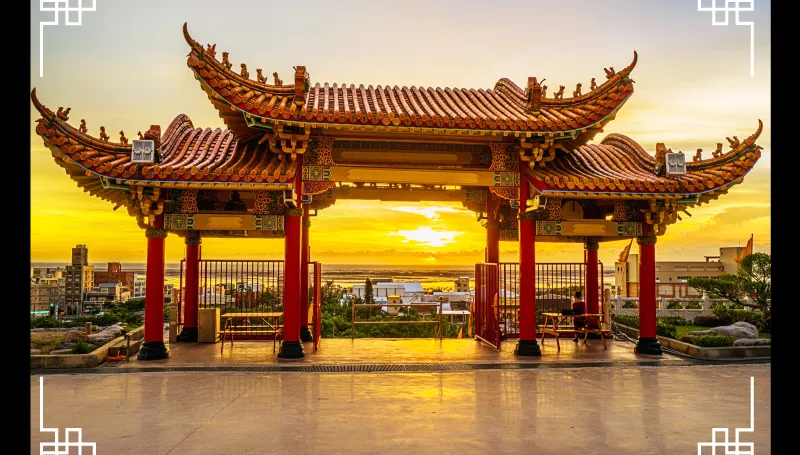 新竹最美財神廟！香山夕陽餘暉伴你求財美如畫