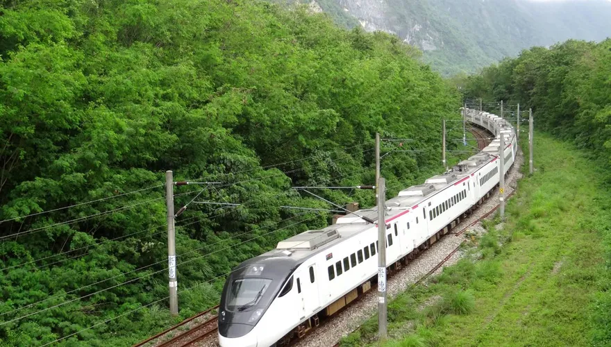 快訊/蘇花公路雙向受阻！台鐵加開42列區間快車　每日來回至少6班次