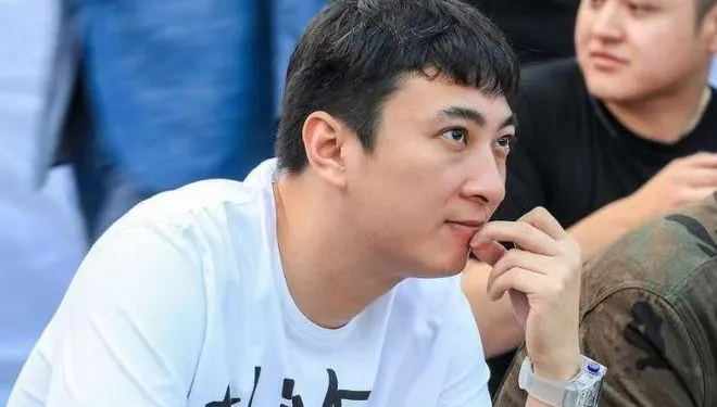 身家268億富少王思聰遭爆在上海打人　被警方拘留7天暫緩執行
