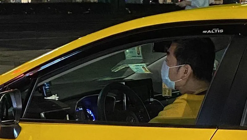 阿娘喂倒光光　廖老大變廖運將？這張開計程車照驚呆鄉民　真相曝光