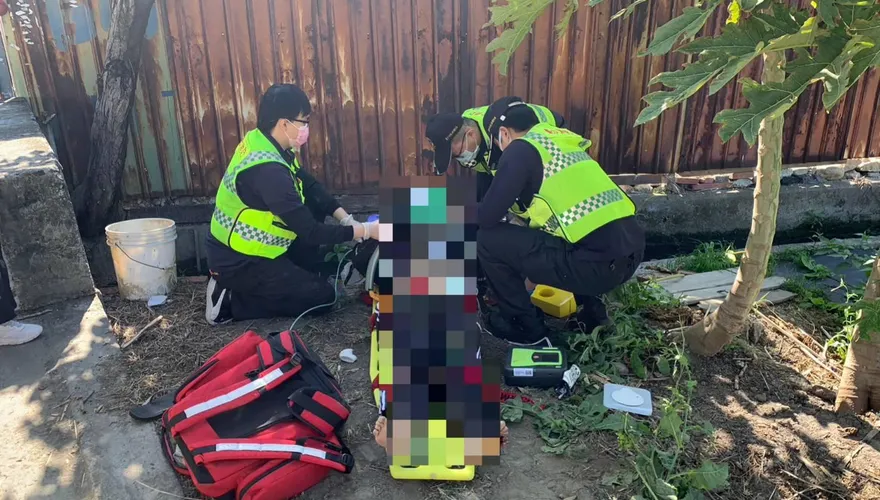 快訊/台中發生死亡車禍！騎士遭撞飛進草叢…送醫搶救不治
