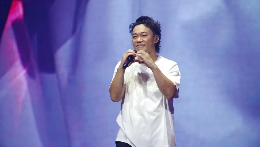 陳奕迅預告將來台巡演！ 粉絲熱情應援讓他激動泛淚