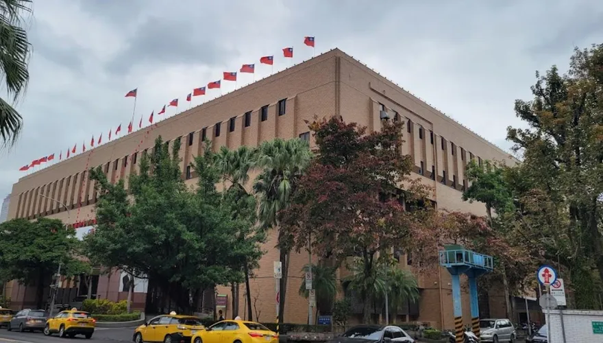 健保署前主秘葉逢明涉違反《國家情報工作法》遭北檢約談　訊後10萬交保