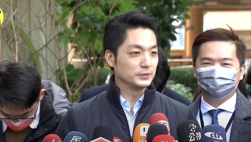 影/昔北一女站崗等當時女友？蔣萬安笑回：我求生欲很強