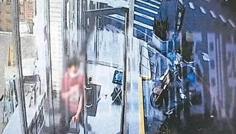 狂男超商搭訕妹子被拒　竟推倒對方硬脫衣物再用手指壞壞　事後這原因被減刑