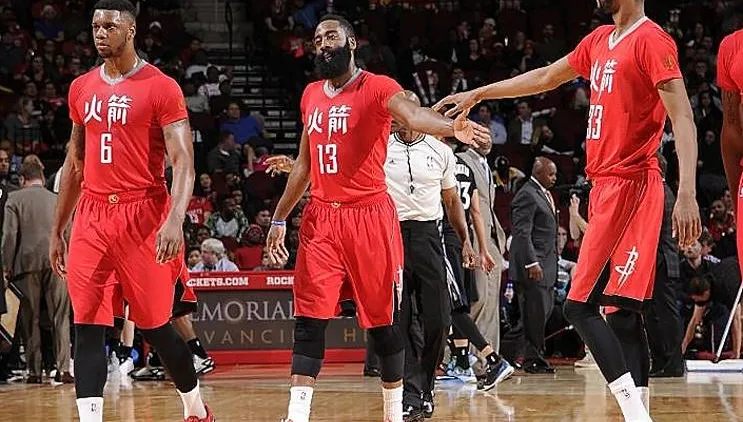 新年快樂！NBA史上首見「中文球衣」9年前問世　這時間後便走入歷史