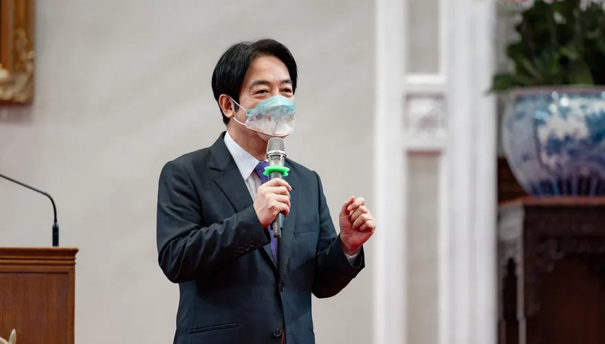 賴清德大喊處理學倫問題！反遭他狠打臉：包含蔡英文「封30年論文」？