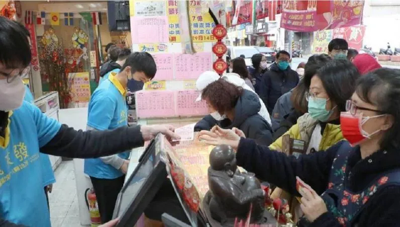 「室內免戴口罩」何時宣布？　專家建議「這些地方」優先解封！