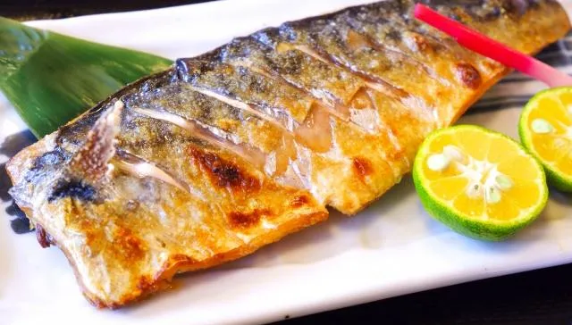 吃飯別常配「這種魚」！台大醫示警：每週吃5次罹癌風險飆7倍