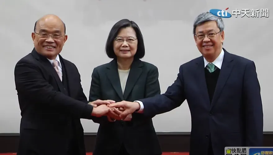 蔡英文讚蘇貞昌是有魄力會做事院長　網友傻眼：那幹嘛換人？