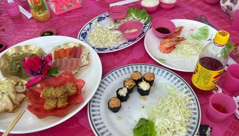 到旗津海產店吃5000元合菜！「9菜前4道都冷盤」客人氣炸　業者親揭原因