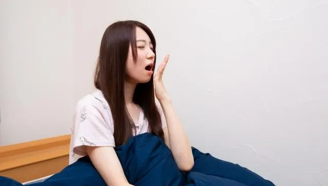 5大生活習慣讓你「越放假越累」！專家：吃完中餐別倒頭睡