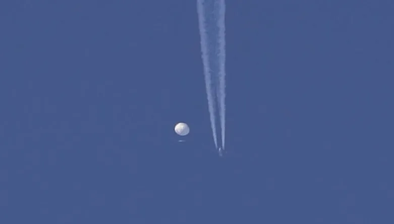 影/哥斯大黎加證實首都上空出現白色氣球　形狀似大陸偵察氣球