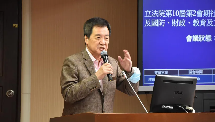 為何費鴻泰快70歲還要選立委？吳子嘉1句話爆驚人真相