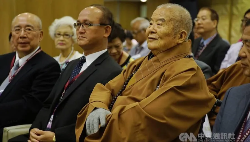 星雲法師97歲圓寂　一生致力推動「人間佛教」