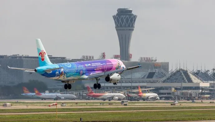 大陸3大航空公司受疫情重創　3年虧損8000億元遠超17年來總淨利