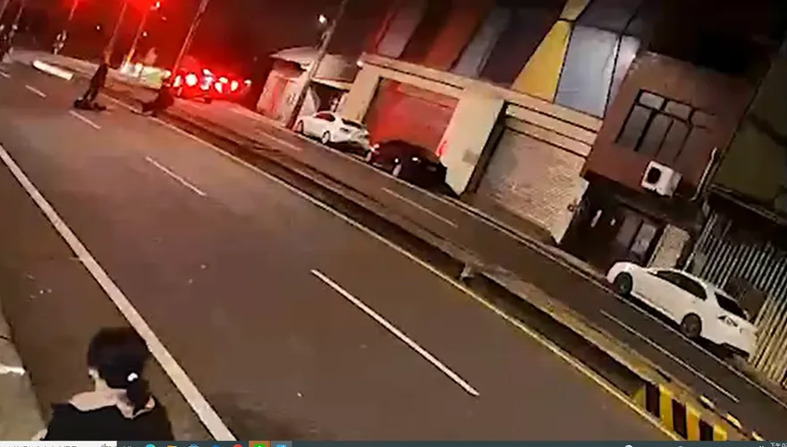 影/元宵節留遺憾！彰化62歲男疑紅燈過馬路遭機車撞上亡　女兒難過：希望騎士負責
