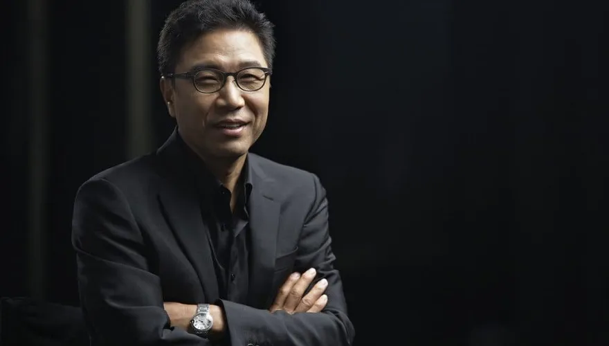 才宣佈不當SM總製作人！李秀滿突轟Kakao「違法收購股份」揭內幕：不排除提告