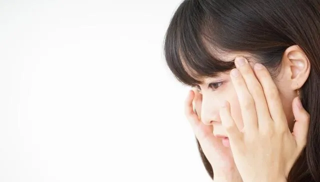 偏頭痛、胸痛竟可能是「乳癌骨轉移」？ 醫： 年輕患者女性荷爾蒙「顯著下降」最危險