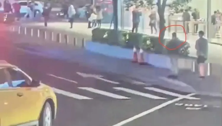 印度男街頭占星是詐騙！警提醒一重點「千萬別掏錢」