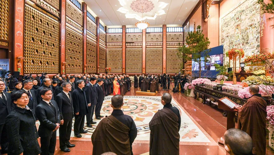 龍明彪赴大覺寺弔唁星雲法師　強調續推動兩岸交流