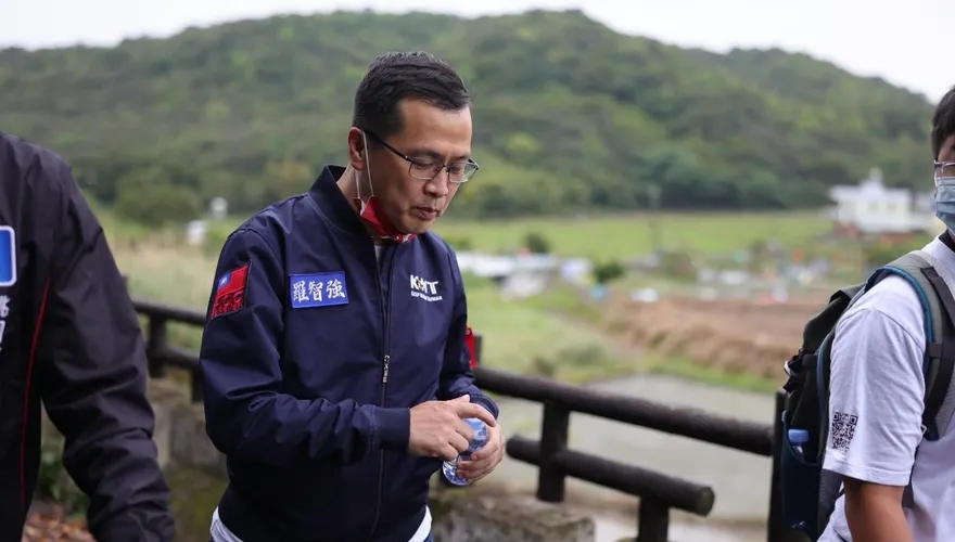 羅智強遭酸到處「行腳」！楊植斗不忍了 曝他血淚戰績
