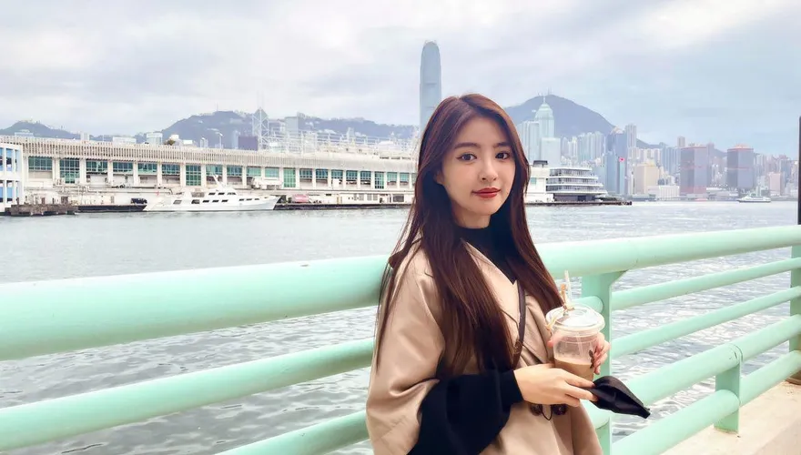 最美星二代香港「大解放」！王中平愛女喊話要瘦3公斤　1舉動讓余皓然超佩服
