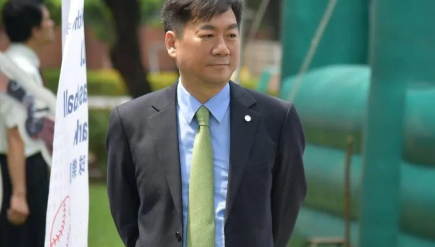台南市府前局長讚陳宗彥火速請辭是負責　網友酸：不是肇逃是勇於承擔！