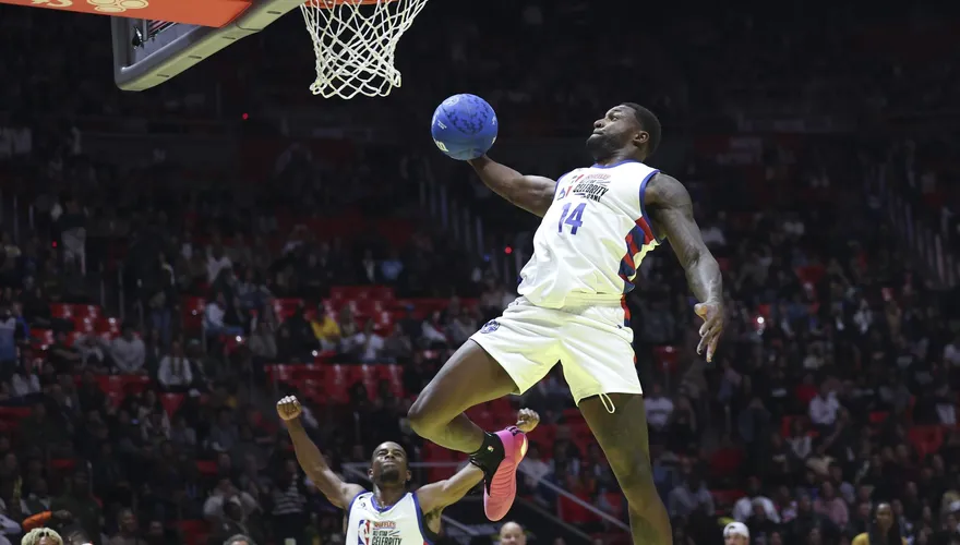 NBA明星賽/被NFL耽誤的籃球天才！海鷹隊球星凍蒜名人賽MVP　這身材太「魔鬼」