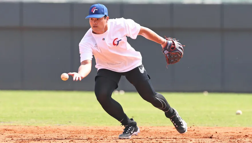 WBC經典賽/張家兄弟明天同場對決！　哥哥狂言：最好把他三振