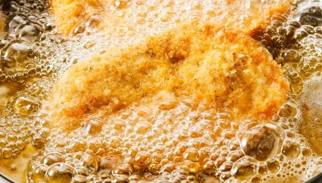 吃炸物去皮一樣會胖！營養師揭真相！搭配「這5種食物」可消除罪惡感