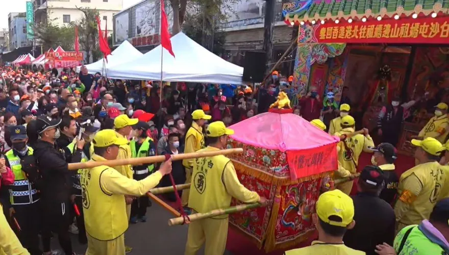 白沙屯媽祖進香/粉紅超跑全力衝刺！明下午返回拱天宮　1原因不開放鑽轎