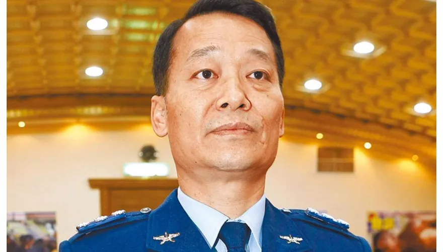 國軍將領悄異動！新任府侍衛長由「他」接任　「軍營變砲房」8軍團人事變動受注目