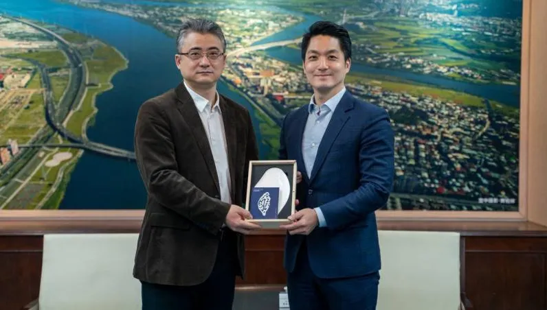 台北、上海團相見歡互贈紀念品　蔣萬安派林奕華負責雙城論壇