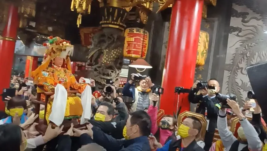 白沙屯媽祖進香/進哦！9天8夜進香之旅圓滿　回鑾氣氛沸騰信徒塞爆拱天宮