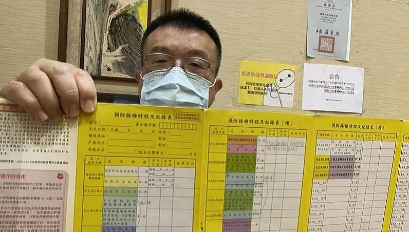 家長不捨！面臨疫情時代　醫精算1歲半小小孩得挨20針疫苗