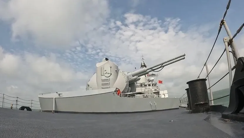 影/多型艦艇亮劍！ 萬發炮、反艦導彈齊射　東部戰區海軍實戰訓練