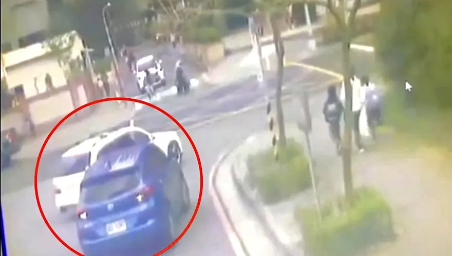 影/校門口開車接小孩放學火氣大　2女卡車位1人這舉動被告了