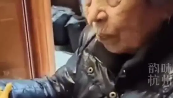 101歲奶奶「長壽密碼」！愛吃豬腳啃雞爪　天天趕場打麻將