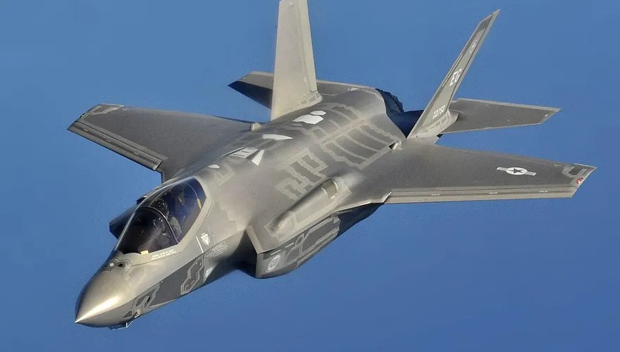 墜機後暫停生產…F-35再發現發動機瑕疵　美軍戰機接連出狀況