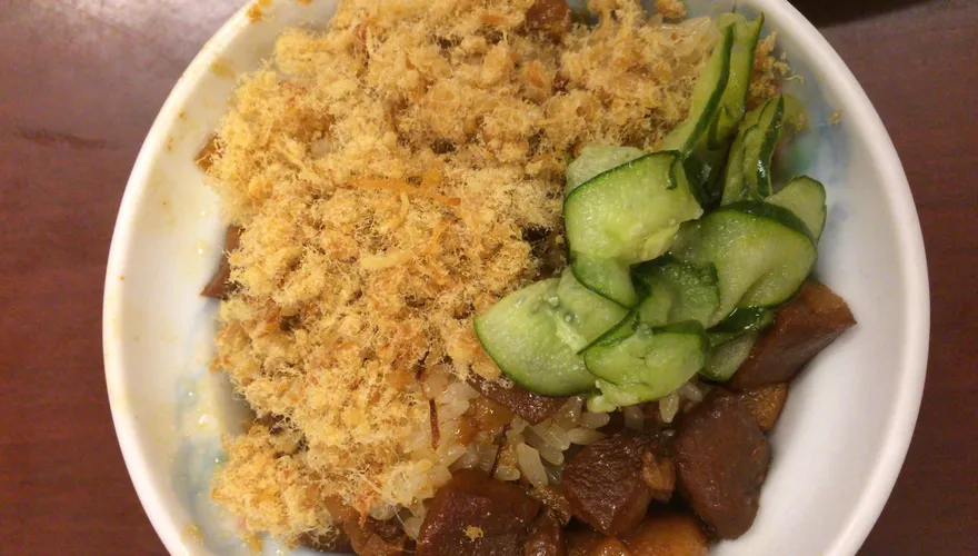 吃多小心造成身體負擔！醫點名「3類食物」促慢性發炎　肉鬆竟上榜