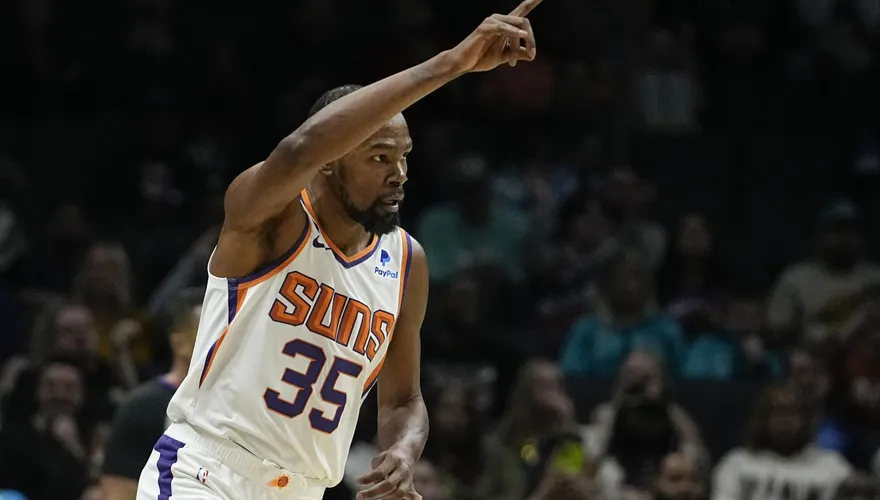 太誠實！後悔續約籃網嗎？杜蘭特：這麼多錢為什麼不簽！