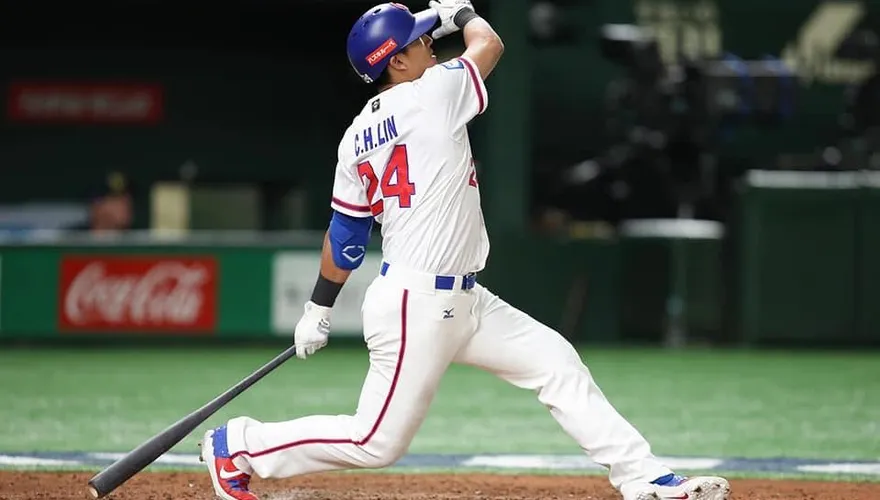 中職龍隊、悍將自辦熱身賽！林哲瑄歸隊首戰敲安　林智勝轟出2分砲