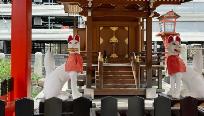 京都兩尊價值「6.8萬」稻荷狐狸神像遭竊　神社焦急發文協尋