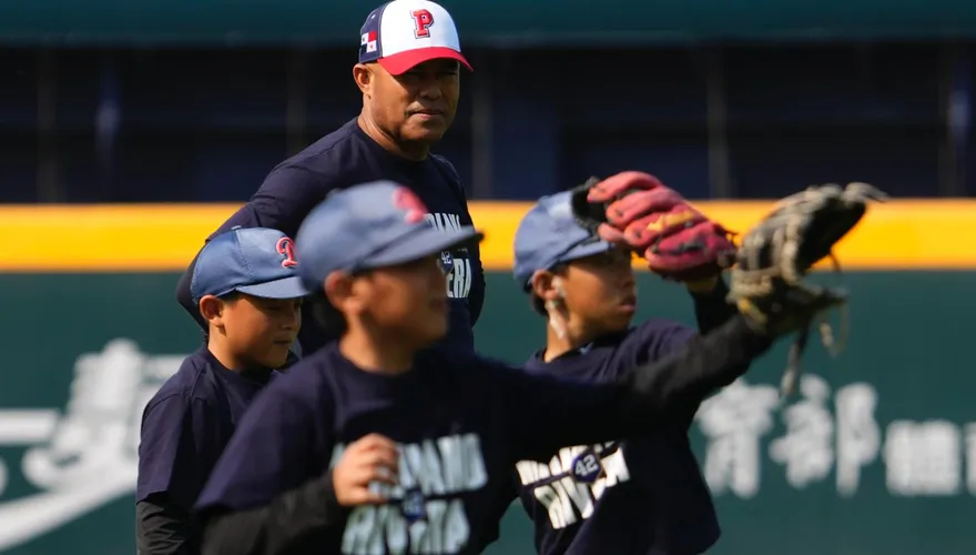 WBC棒球經典賽/不藏私！李維拉向小朋友分享經驗談：害羞會錯失很多機會