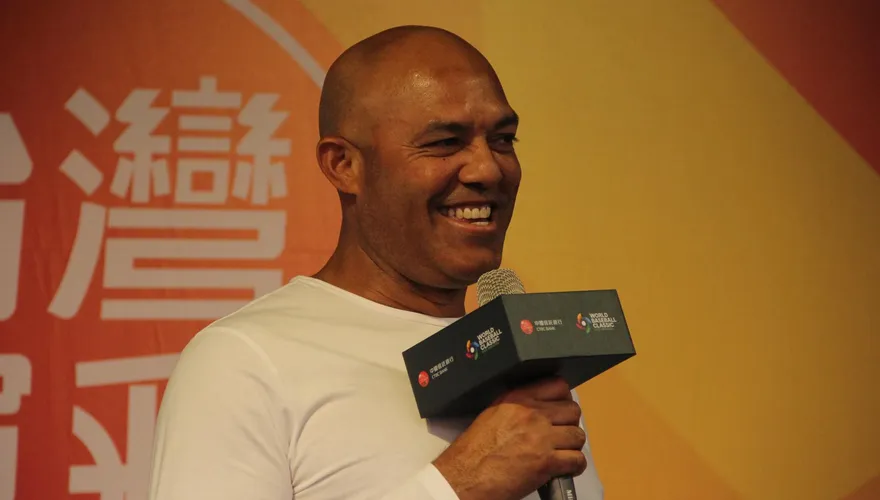 WBC棒球經典賽/全場第一個跟李維拉接觸！台中球迷「緊張到語塞」…現在讓你補說