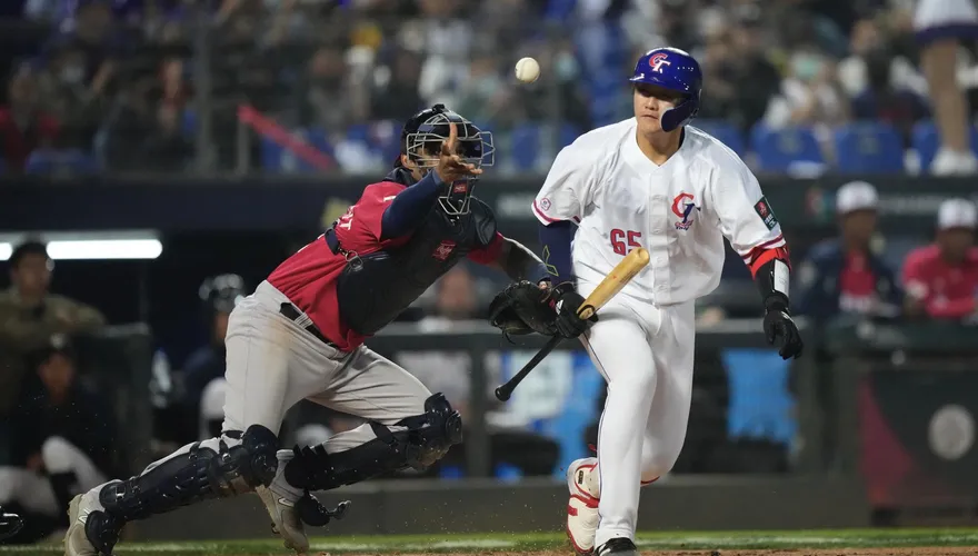 WBC棒球經典賽/慘變「奶油王子」！高宇杰短打失敗　維基百科被改