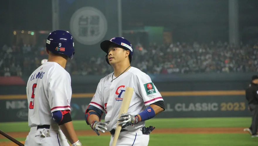WBC棒球經典賽/將中華隊從扣倒噩夢拉出　吳念庭被讚「低調強」笑了