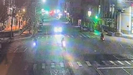 把波麗士當空氣？台南5屁孩警局前按喇叭、飆車迴轉　下場曝光